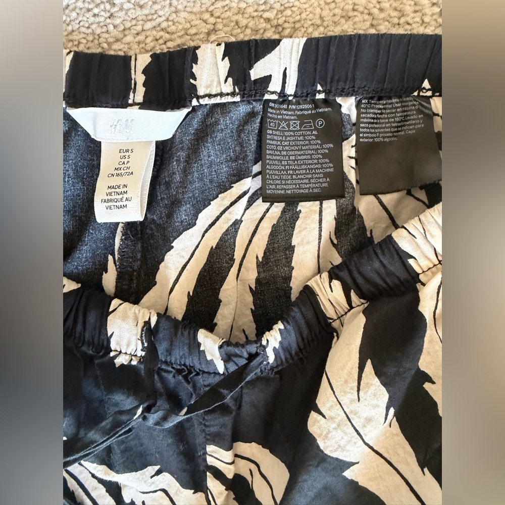 H&M Black Palm Print Wide Leg Pants Small Cotton Drawstring Semi Sheer Resort - Picture 10 of 13